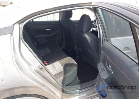 2024 Nissan Sentra Sr Xtronic Cvt из США, поврежденный, VIN 3N1AB8DV9RY376804